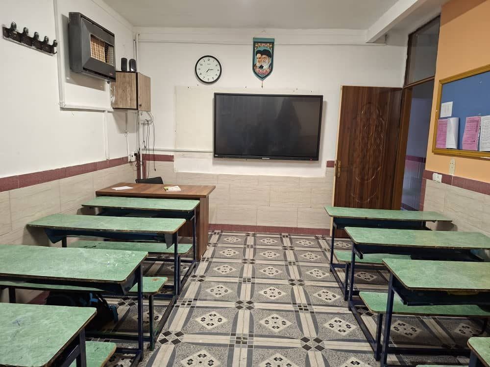 دبیرستان غیردولتی دوره اول هوشمند شریعت